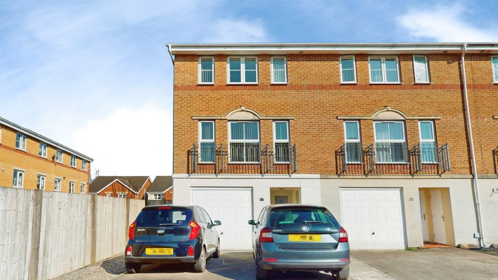 4 bed terraced house for saleMilestone Close, Heath, Cardiff CF14