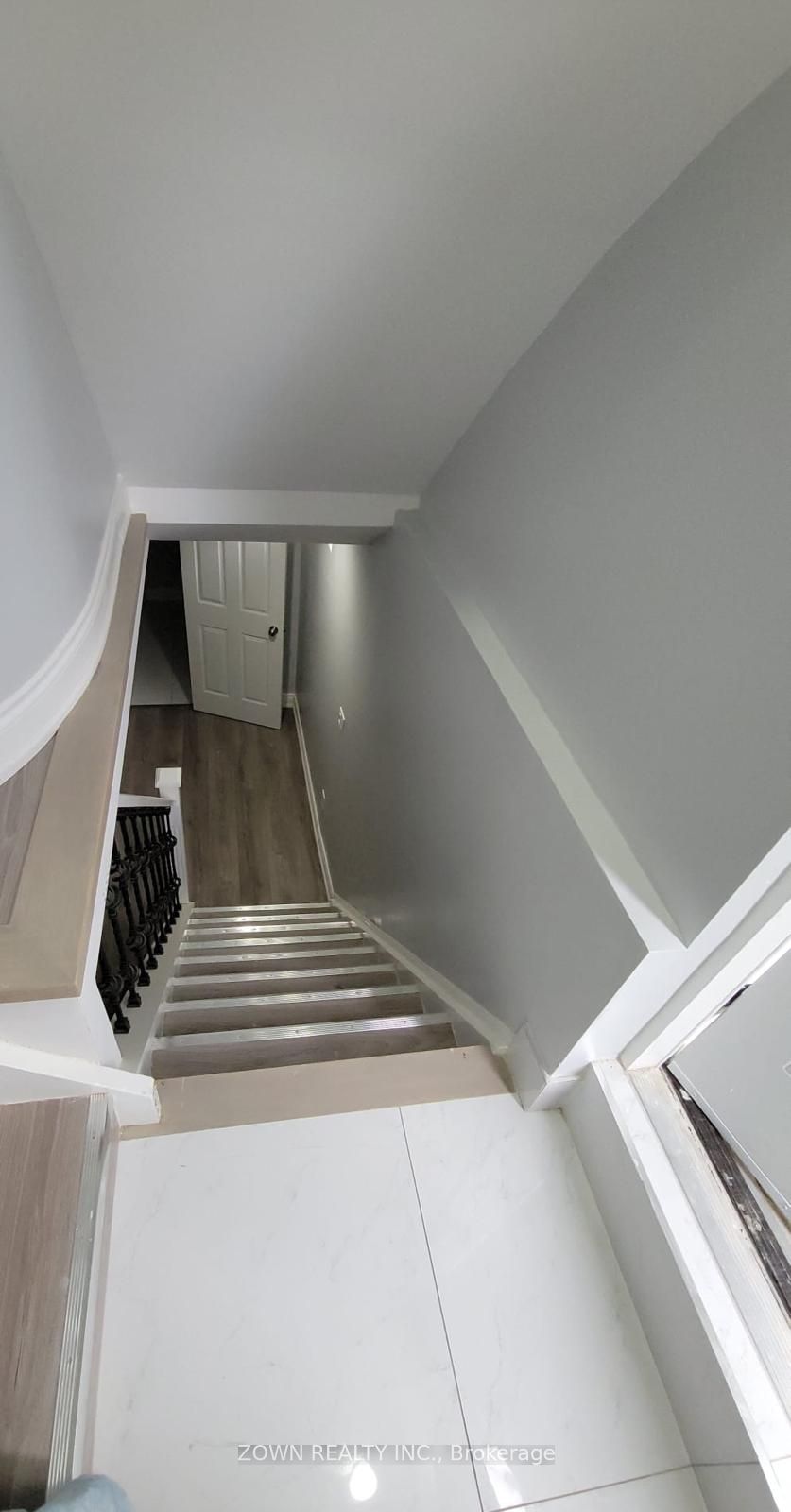 Additional image 2 of 1668 Portland Court, Pickering, ON, L1V 5L4