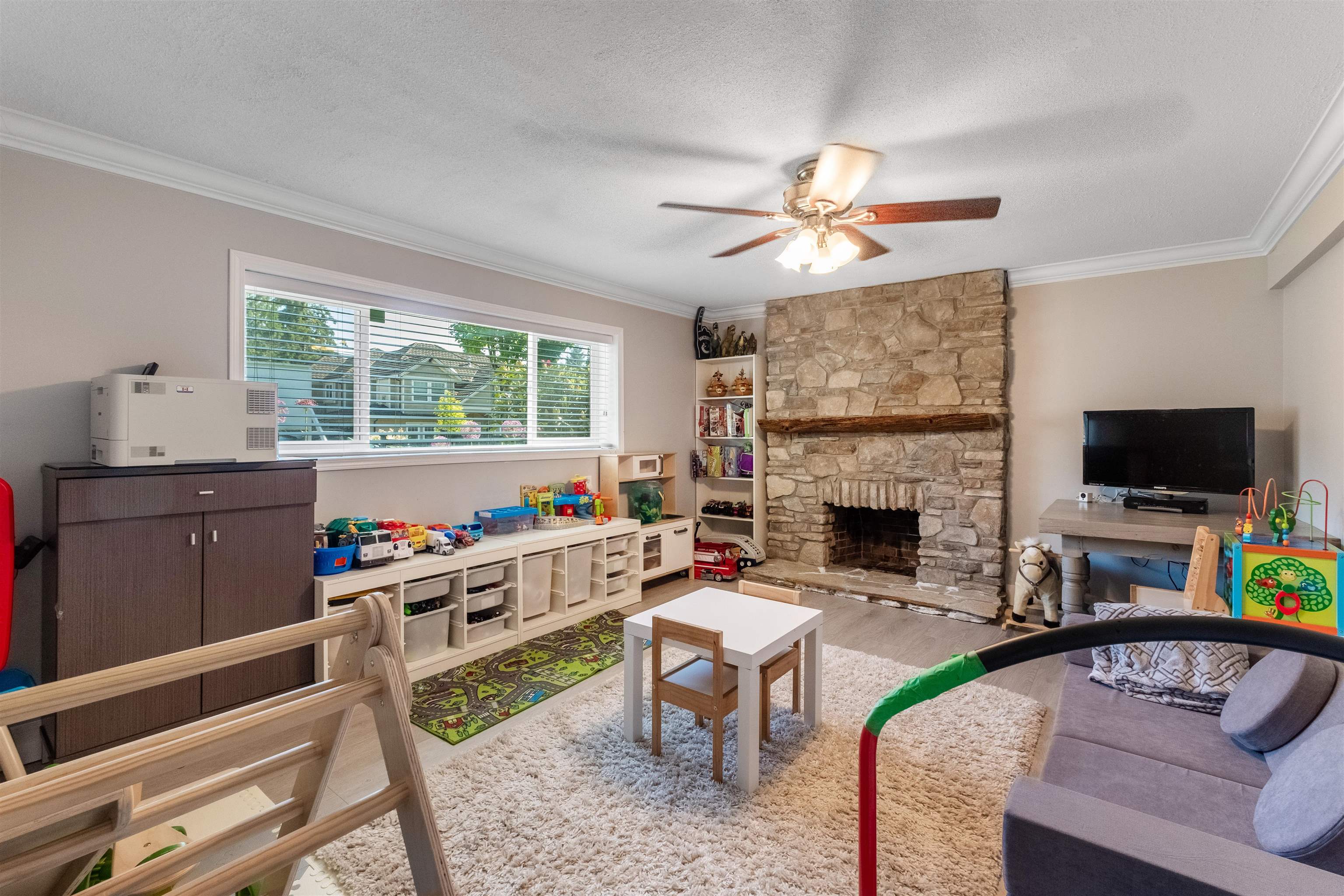 Additional image 3 of 14917 92 Avenue, Surrey, BC, V3R 1B9