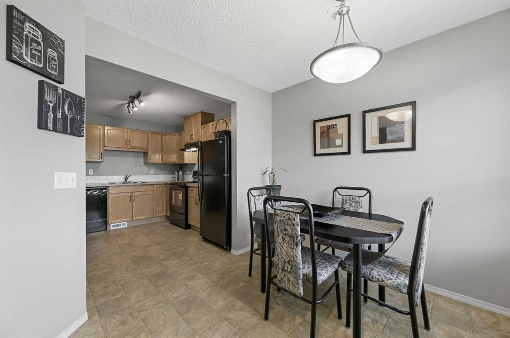 Additional image 3 of 165 Saddlebrook Point NE, Calgary, AB, T3J0G3