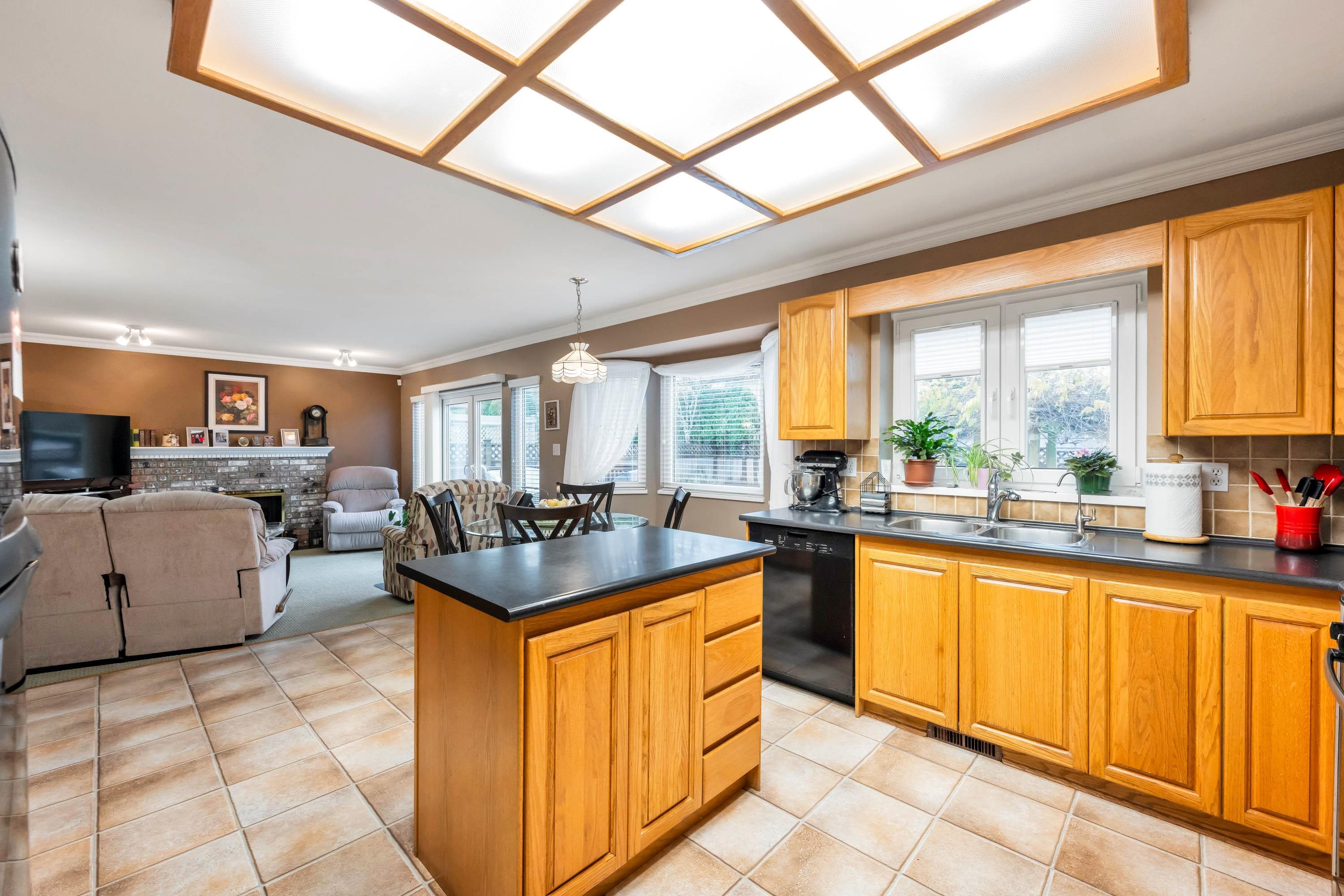 Additional image 6 of 5904 188 Street, Surrey, BC, V3S 7M1