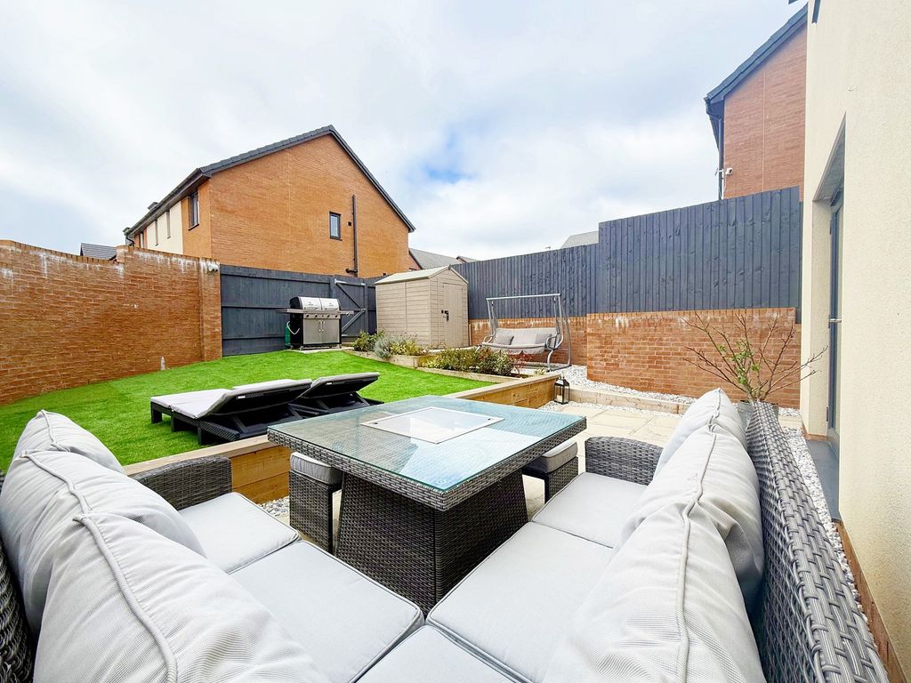 Additional image 4 of 3 bed detached house for saleGwern Gwynfael, Capel Llanilltern, Cardiff. CF5
