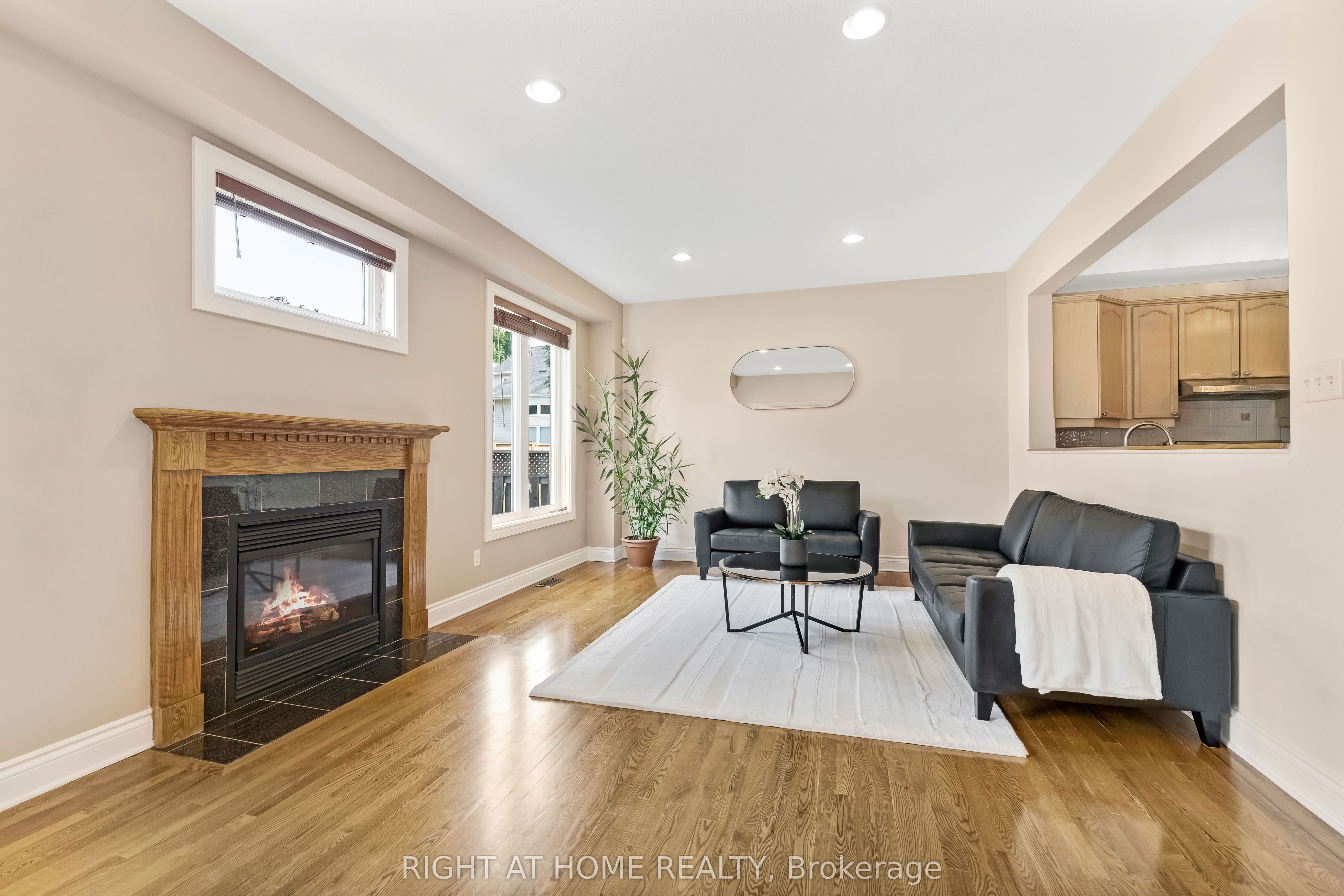 Additional image 2 of 409 Beatrice Drive, Ottawa, ON, K2J 4W9