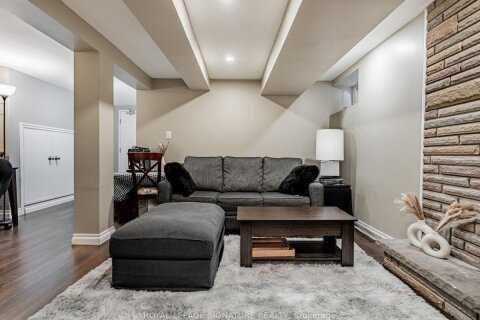 Additional image 8 of Lower-229 Winona Drive, Toronto, ON, M6C 3S4