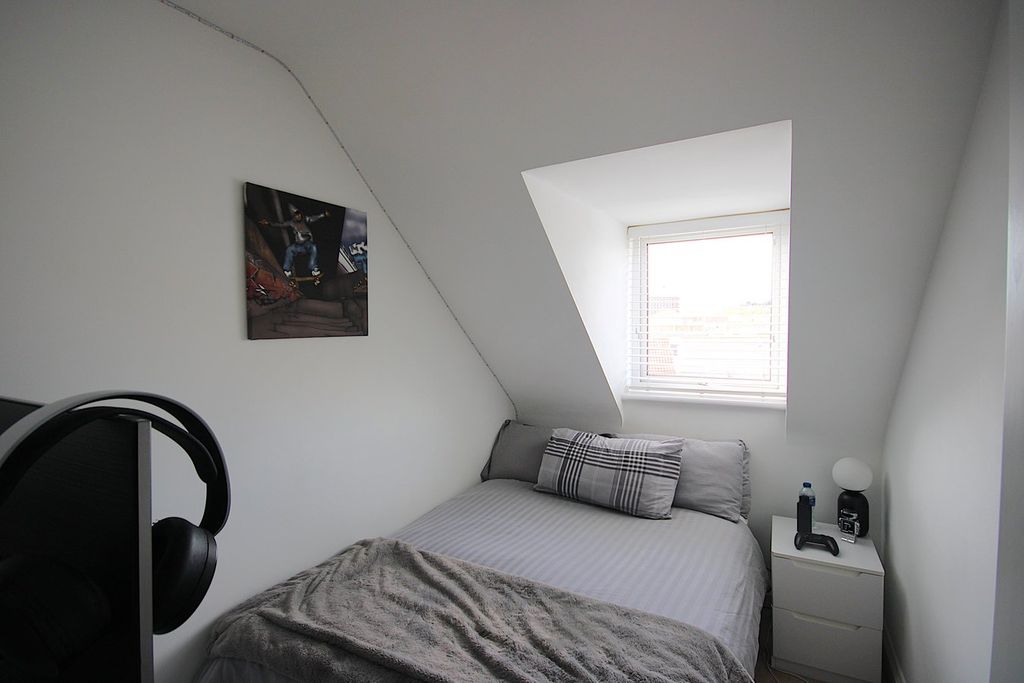 Additional image 14 of 3 bed flat for saleVal Plaisant, St Helier JE2