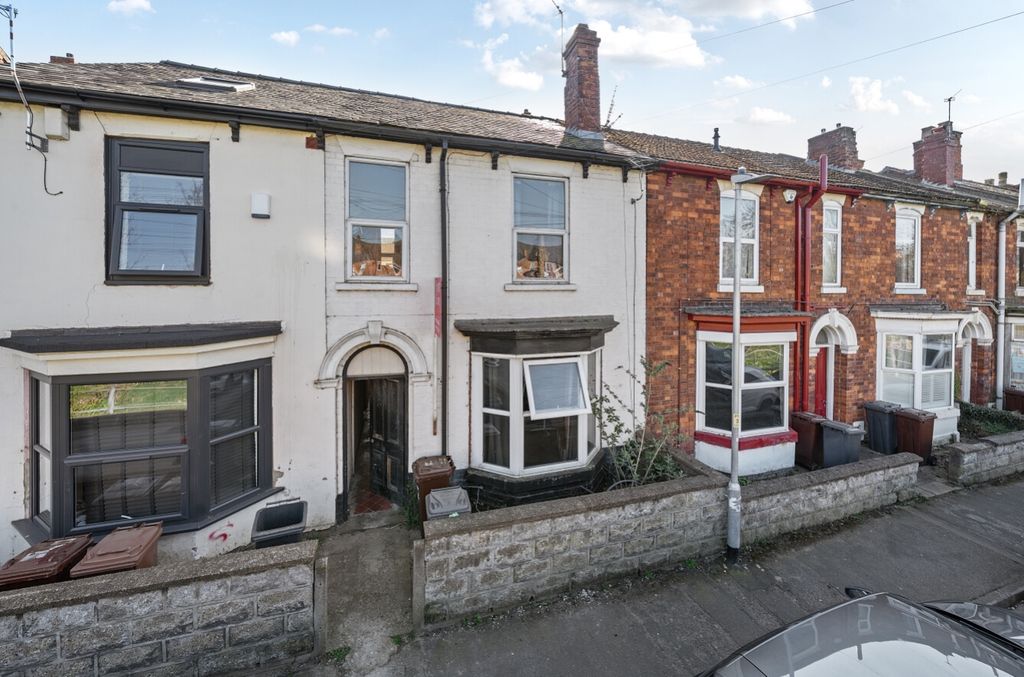 3 bed terraced house for saleSewells Walk, Lincoln, Lincolnshire LN5