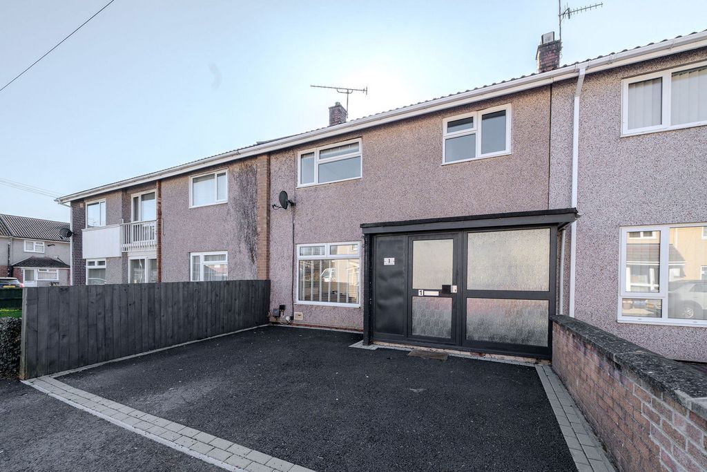 3 bed terraced house for saleWorcester Close, Cwmbran NP44