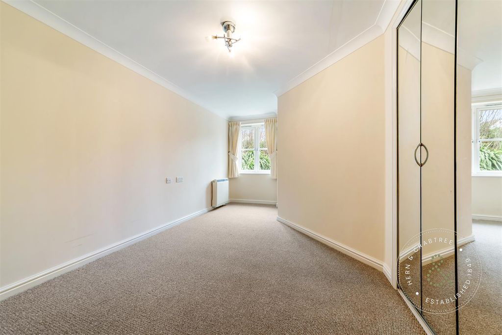 Additional image 9 of 1 bed flat for salePritchard Court, Cardiff Road, Llandaff, Cardiff CF5