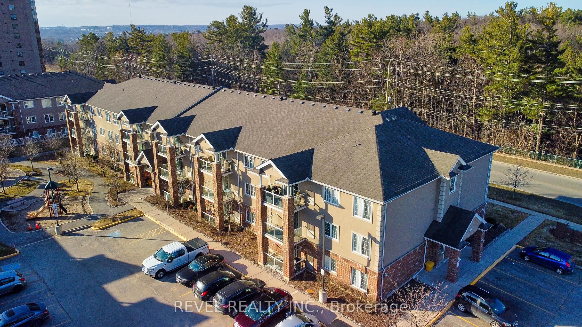 25-39 Coulter Street, Barrie, ON, L4N 6L9