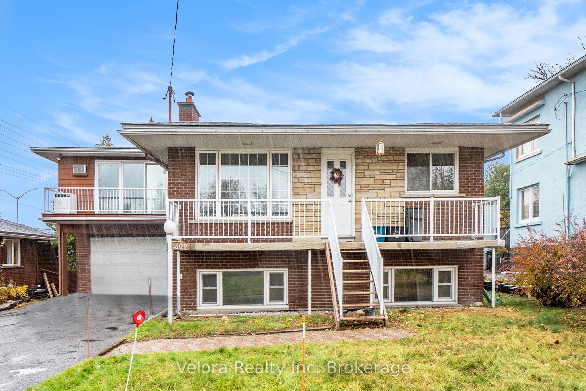 1-609 Malartic Avenue, Ottawa, ON, K1K 0X2