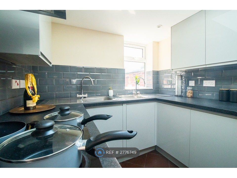 7 bed shared accommodation to rentVictoria Park Road, Leicester LE2 photo 3