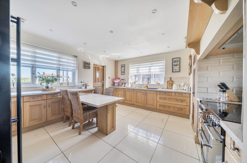 Additional image 9 of 5 bed detached house for saleMoss Road, Moss, Doncaster DN6