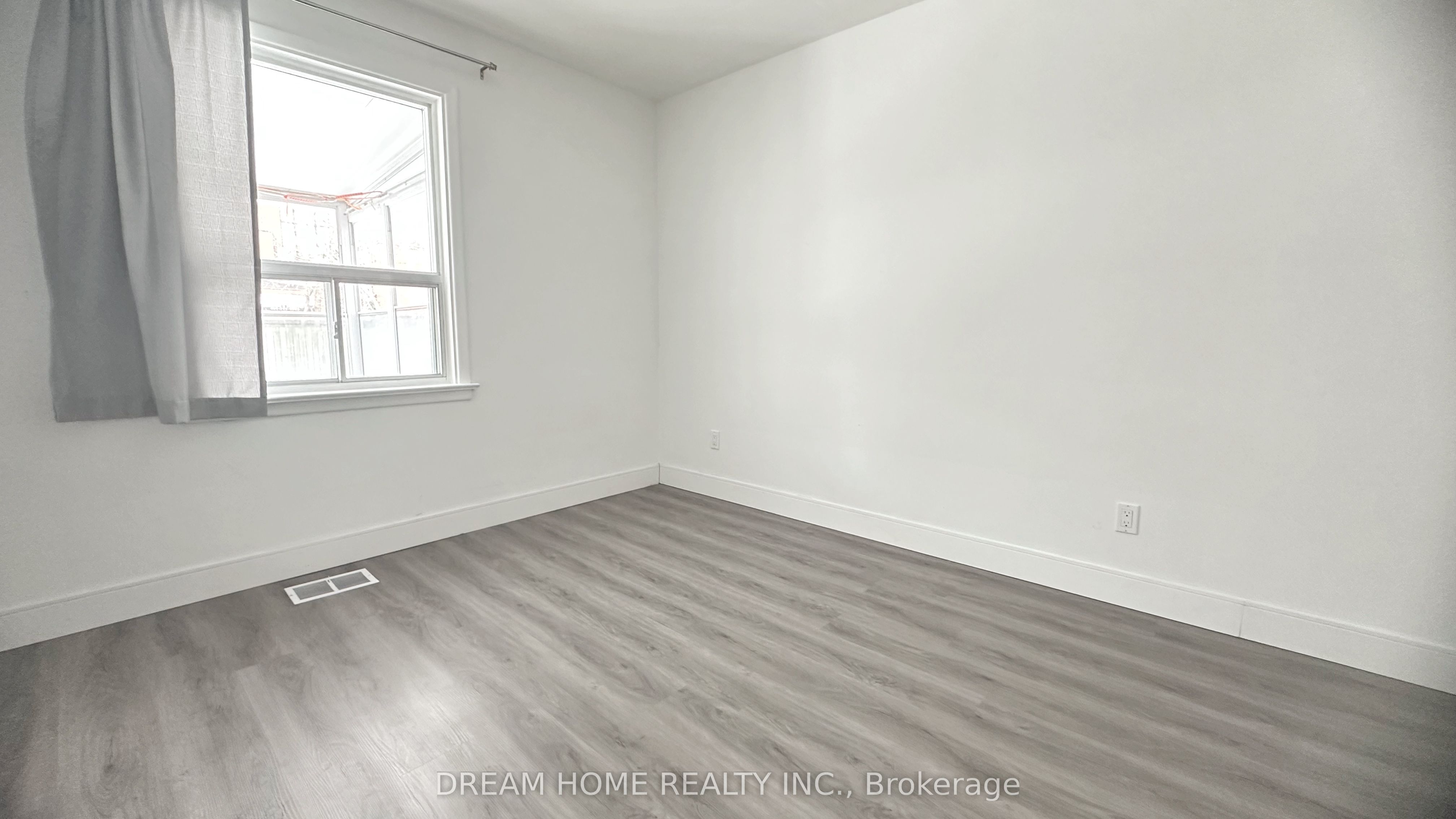 Additional image 6 of Main-83 Cornwallis Drive, Toronto, ON, M1P 1H6