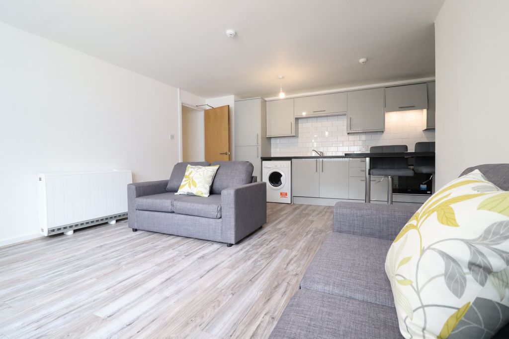 Additional image 10 of 2 bed flat for saleTudor Street, Cardiff CF11