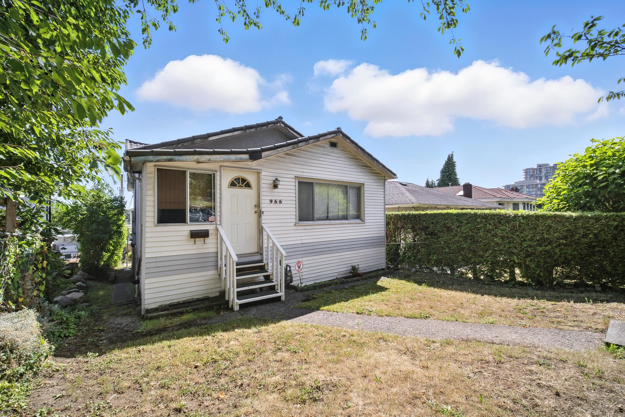 966 64th Avenue E, Vancouver, BC, V5X 2N4