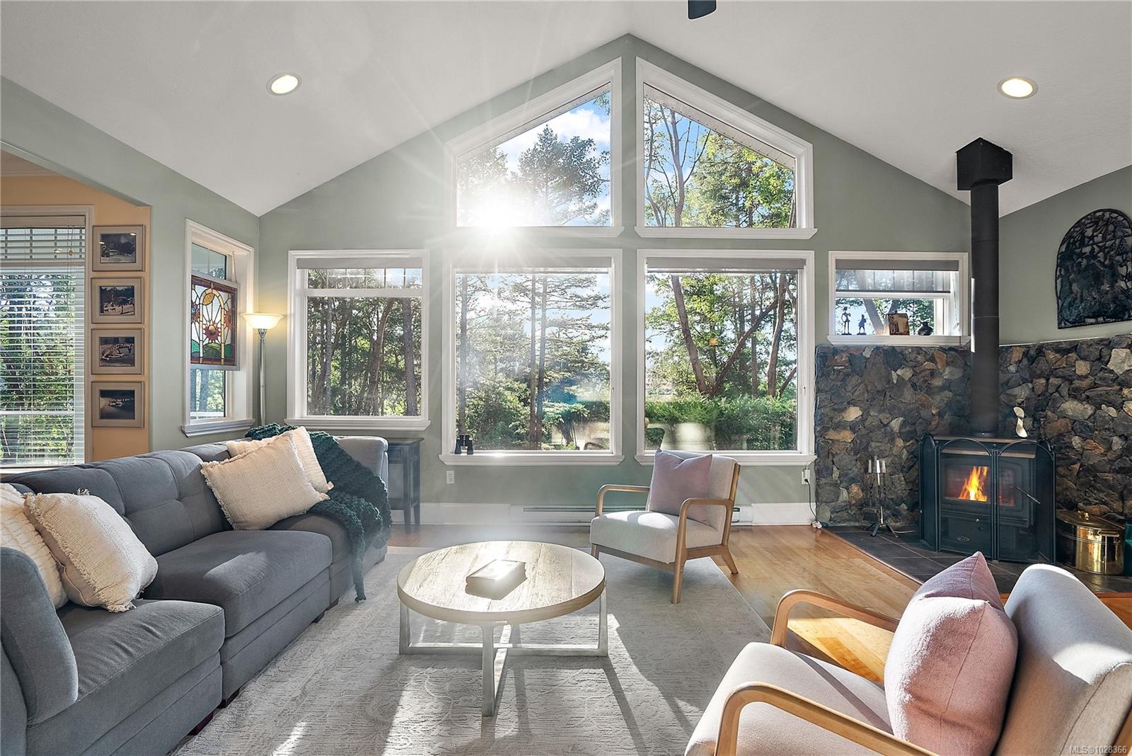 1126 Aspen Road, Malahat, BC, V0R 2L0