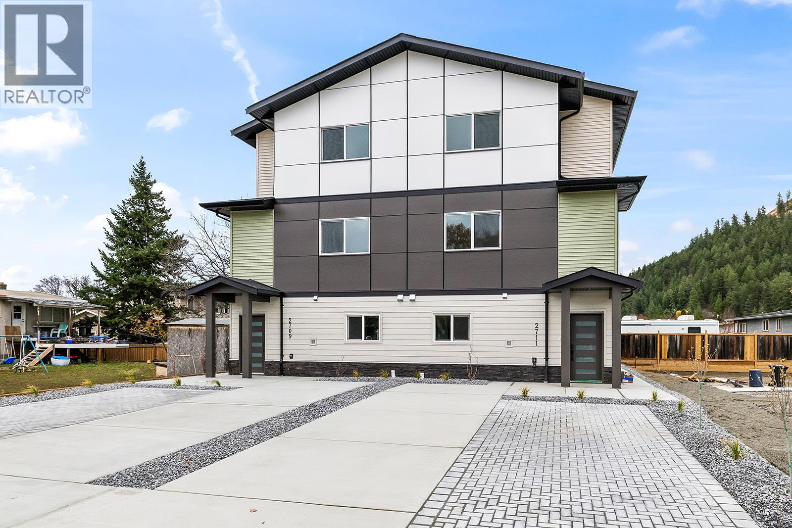 2711 Hewl Road, West Kelowna, BC, V1Z1N1