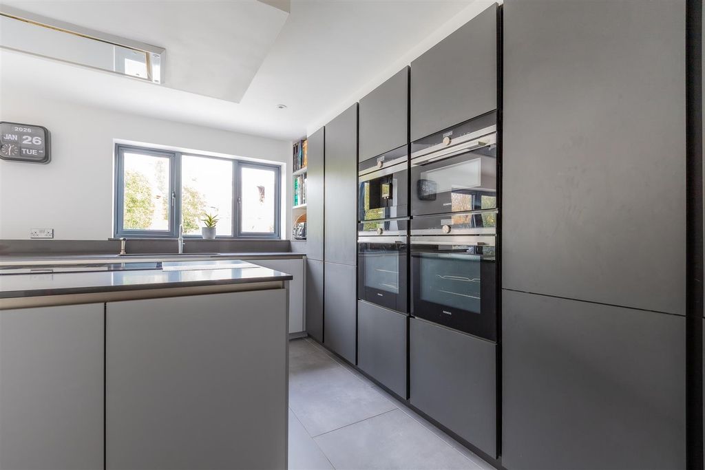 Additional image 18 of 4 bed detached house for saleLlwyn Y Grant Road, Penylan, Cardiff CF23