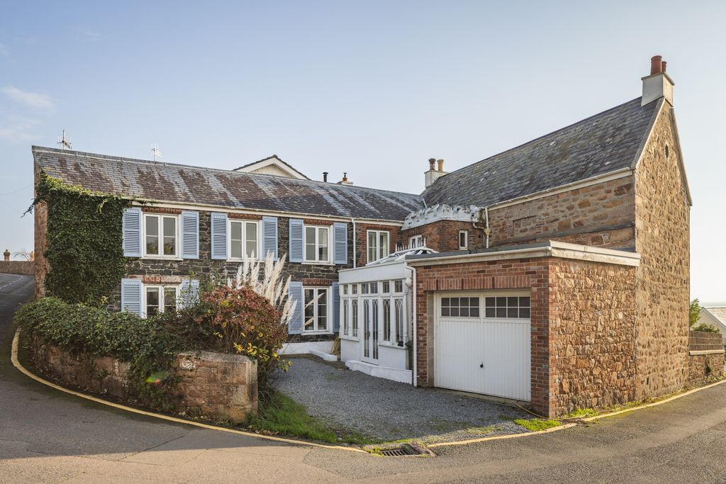 Additional image 2 of 5 bed detached house for saleLe Mont Cambrai, St. Lawrence, Jersey JE3
