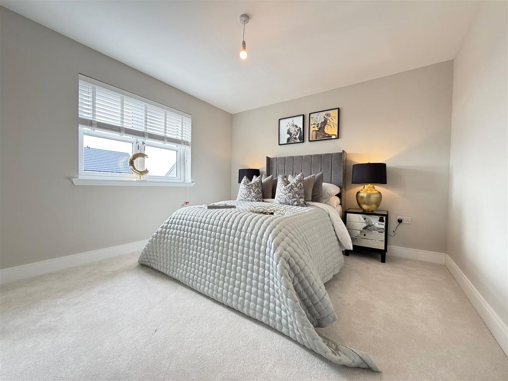 Additional image 17 of 4 bed detached house for saleLairg Court, Airdrie ML6