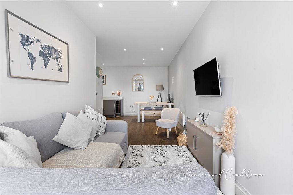 Additional image 2 of 1 bed flat for saleRomilly Crescent, Pontcanna CF11