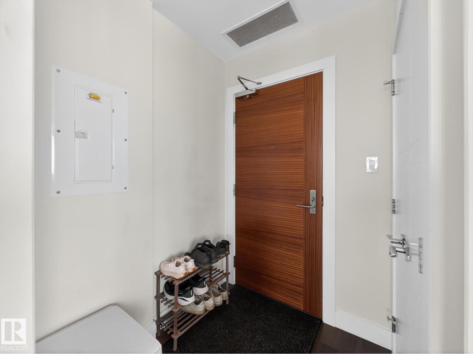 Additional image 5 of 1401-11969 Jasper Avenue NW, Edmonton, AB, T5K0P1