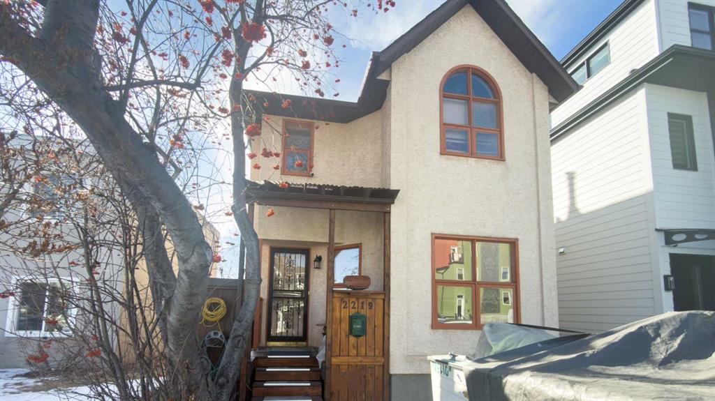 2219 Westmount Road NW, Calgary, AB, T2N 3N5