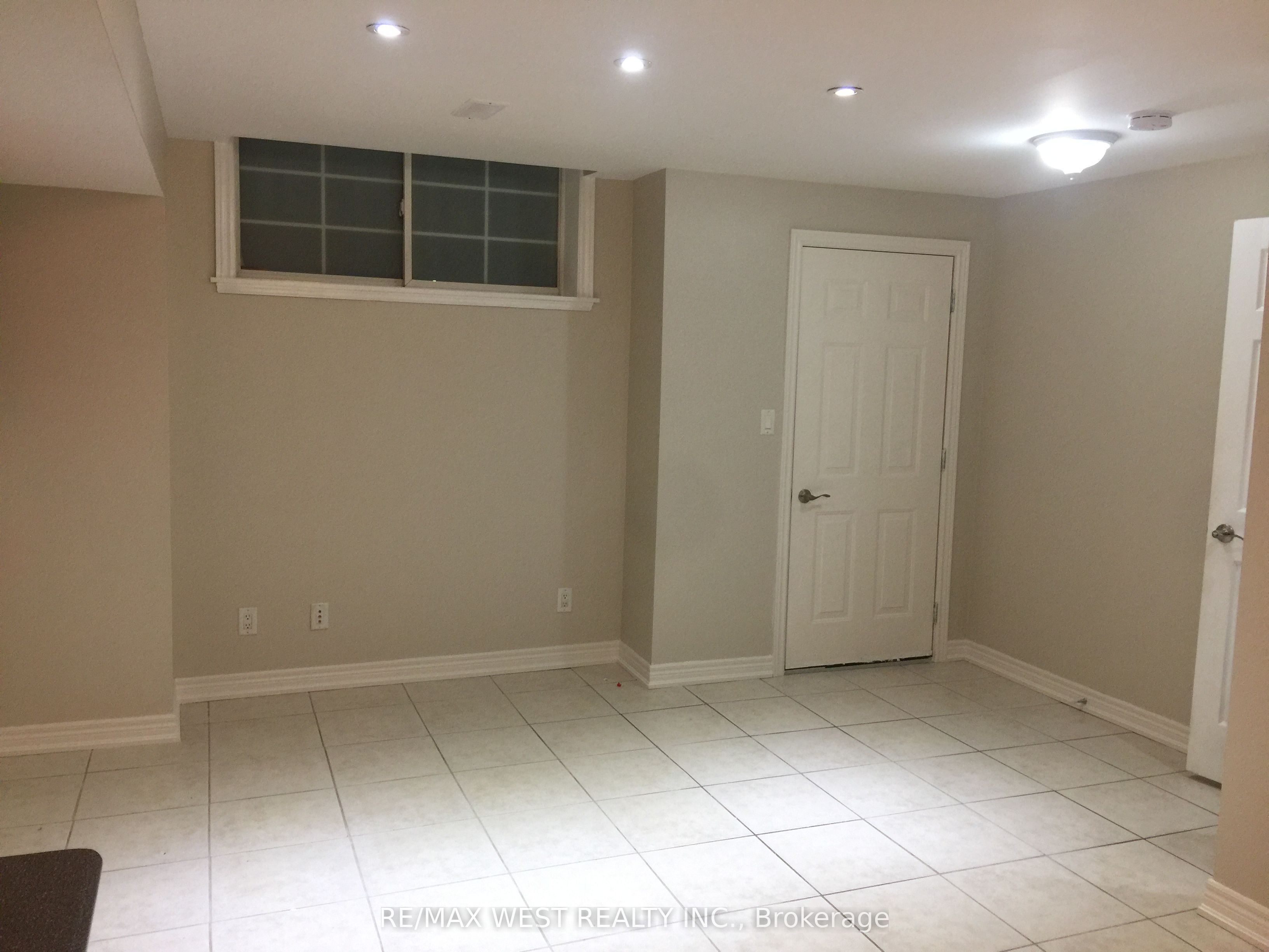 Additional image 2 of Lower-150 Wiltshire Avenue, Toronto, ON, M6N 2W1
