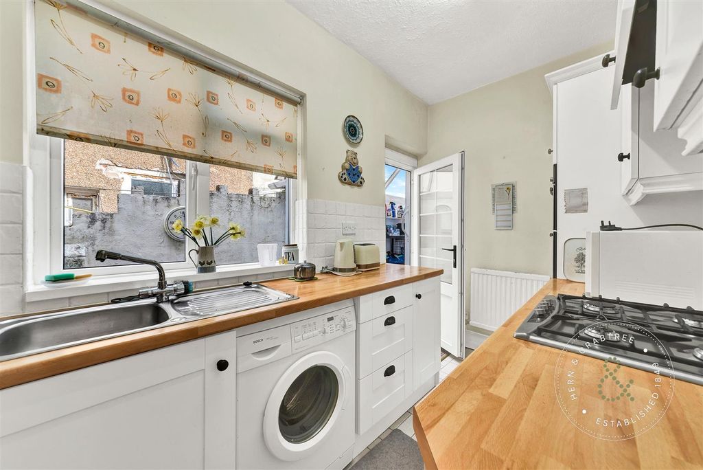 Additional image 8 of 2 bed semi-detached bungalow for saleHeathwood Road, Cardiff CF14