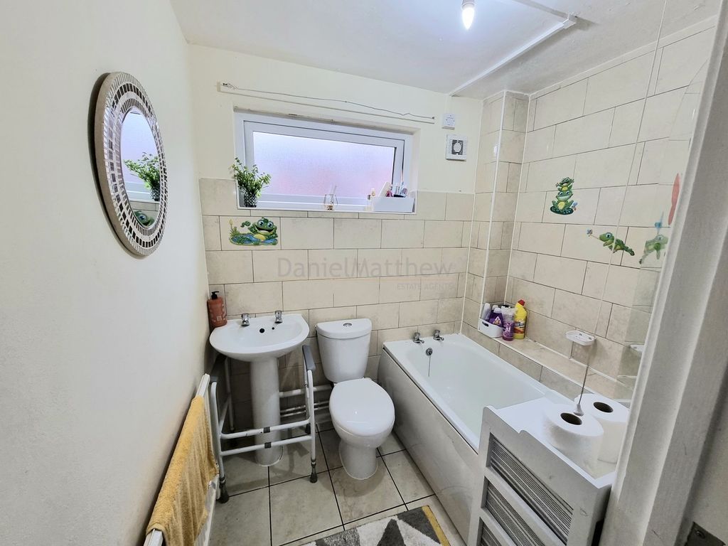 Additional image 6 of 2 bed flat for saleDaviot Street, Cardiff CF24