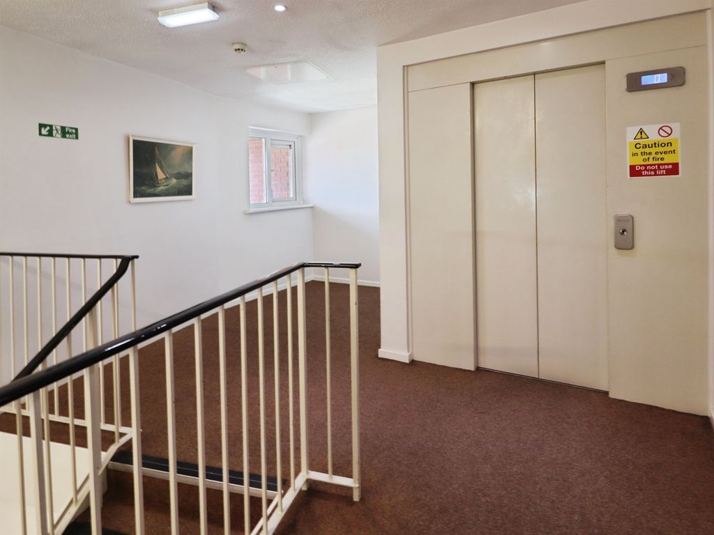 Additional image 18 of 2 bed flat for saleWentloog Road, Rumney, Cardiff CF3