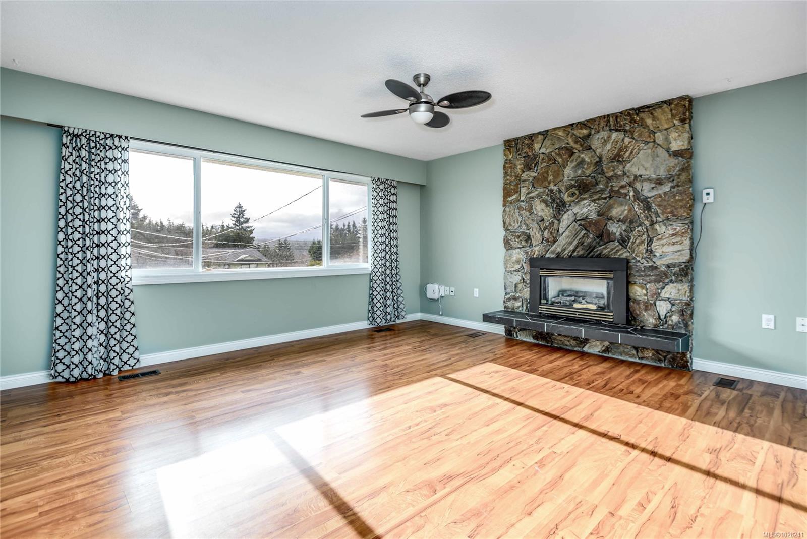 496 Sandowne Drive, Campbell River, BC, V9W 5E4 photo 5
