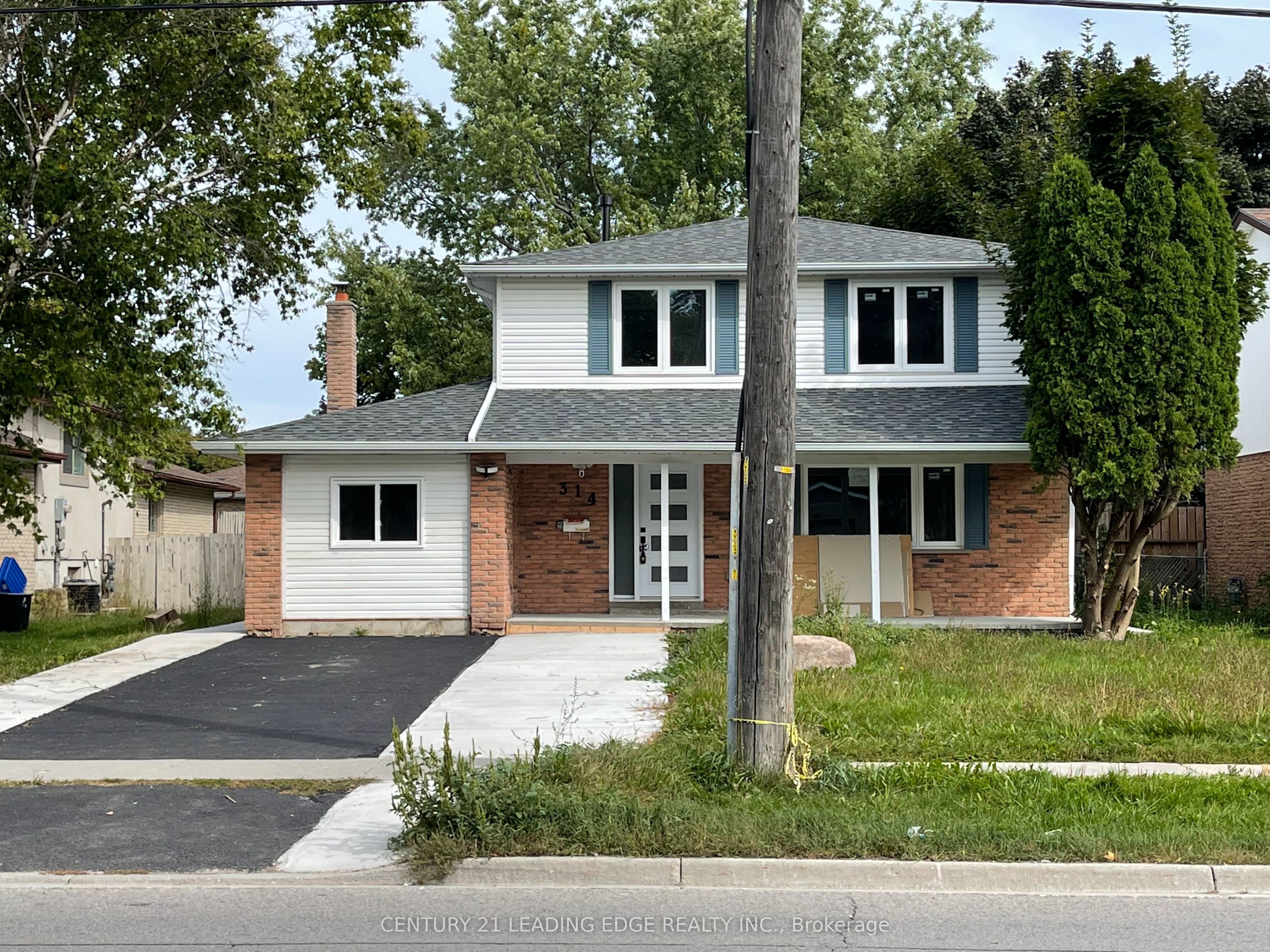 Side-314 Grove Street E, Barrie, ON, L4M 5J3