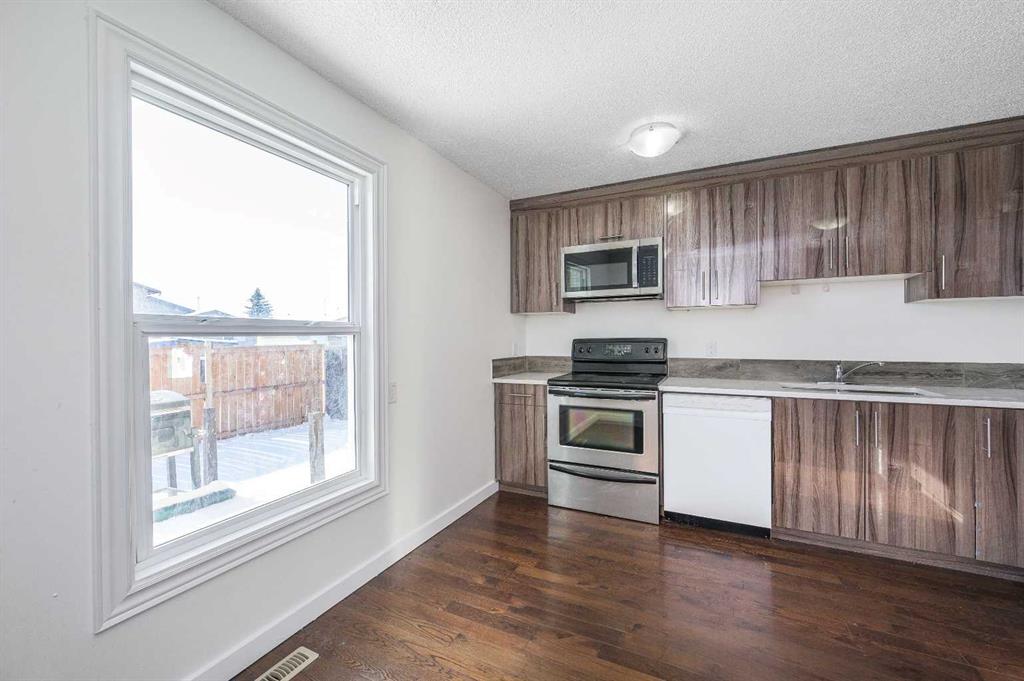 Additional image 3 of 51 Whitworth Way NE, Calgary, AB, T1Y 6B1