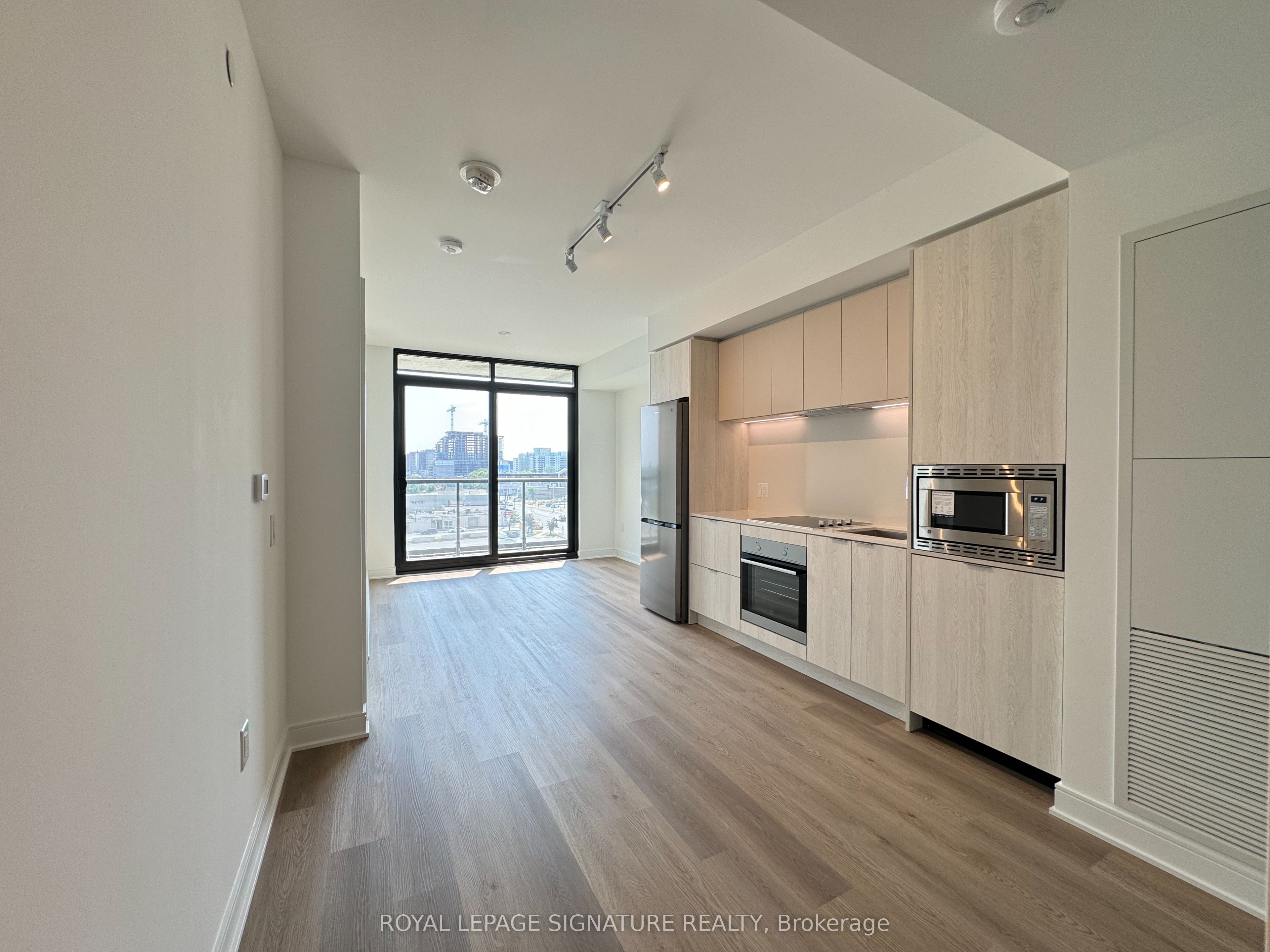 623-86 Dundas Street E, Mississauga, ON, L5A 1W4