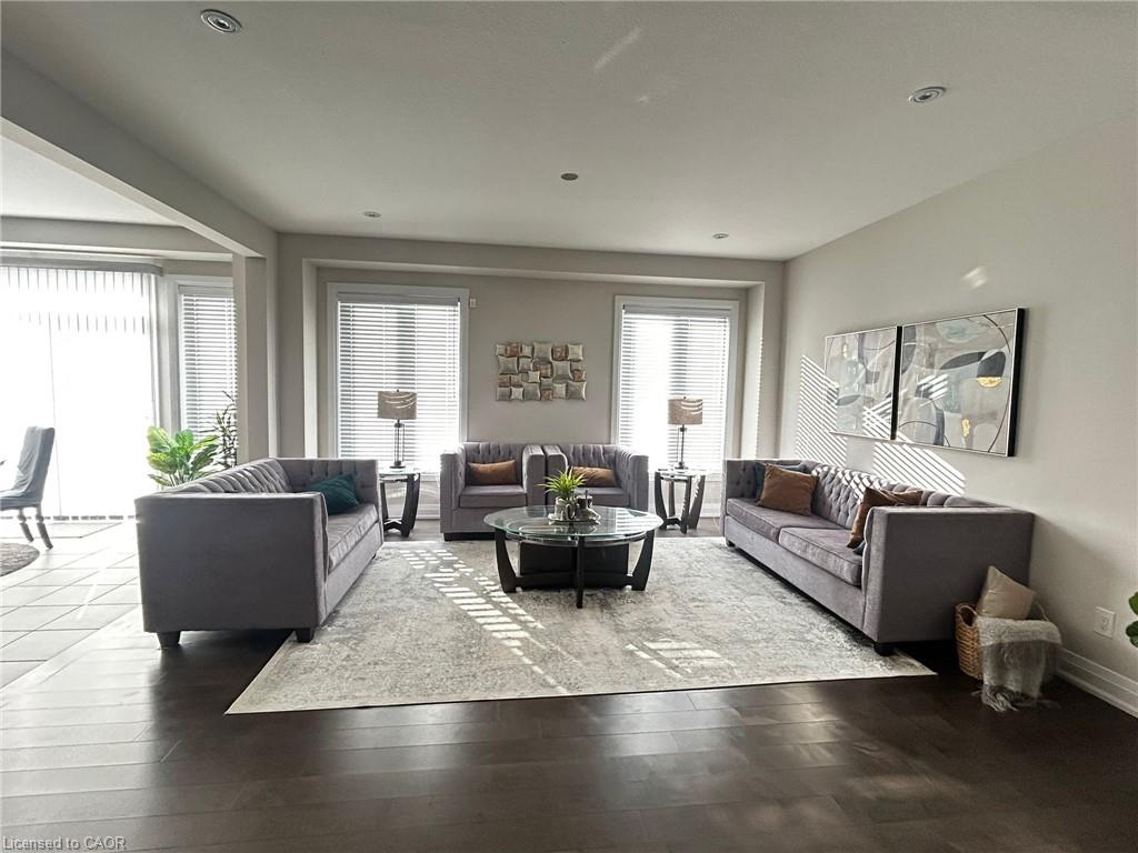 253 Sedgewood Street, Kitchener, ON, N2P 0G7 photo 2