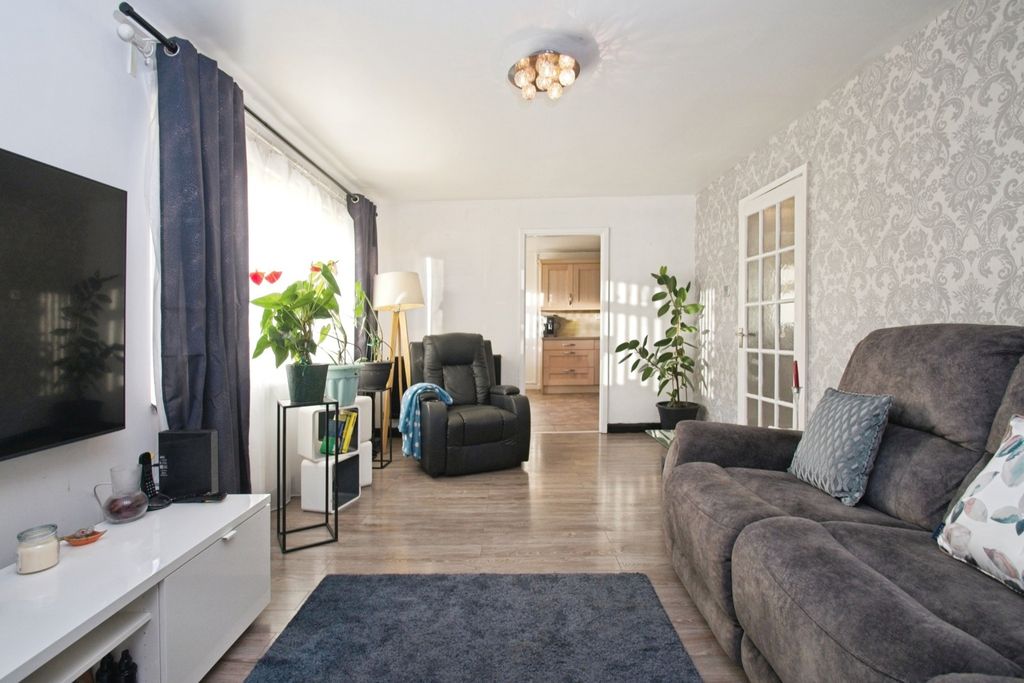 3 bed property for salePennsylvania, Llanedeyrn, Cardiff CF23
