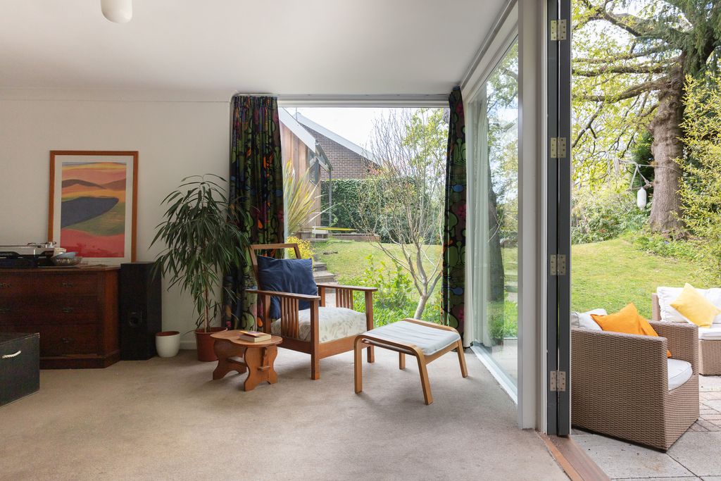 Additional image 8 of 6 bed detached house for saleWykeham Close, Southampton, Hampshire SO16