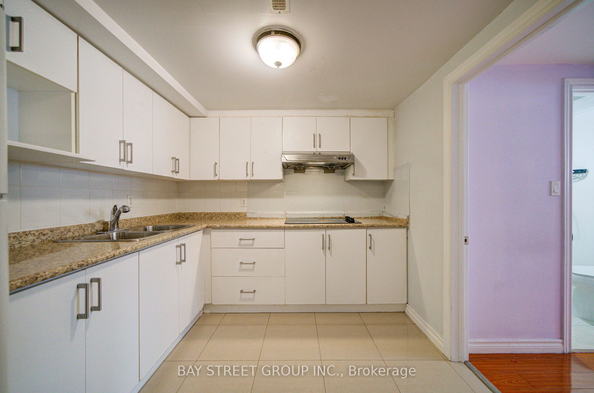 BSMT-5 Lockdare Street, Toronto, ON, M1S 2Z5