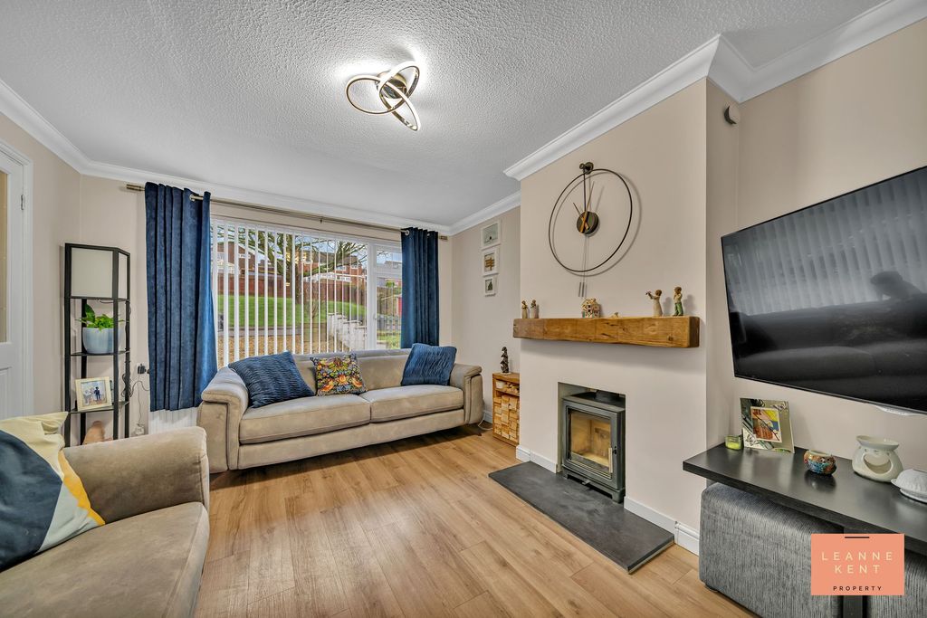 5 bed semi-detached house for saleCaerleon Court, Caerphilly CF83