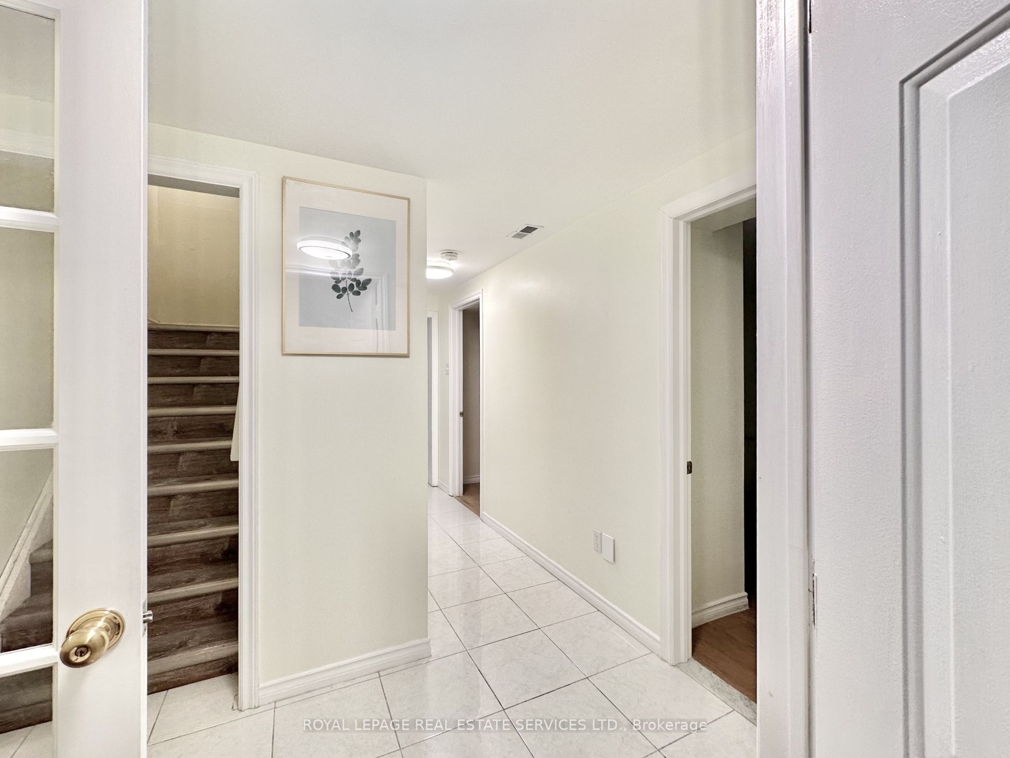 Additional image 4 of Bsmt-1365 Willowvale Gardens, Mississauga, ON, L5V 1V1