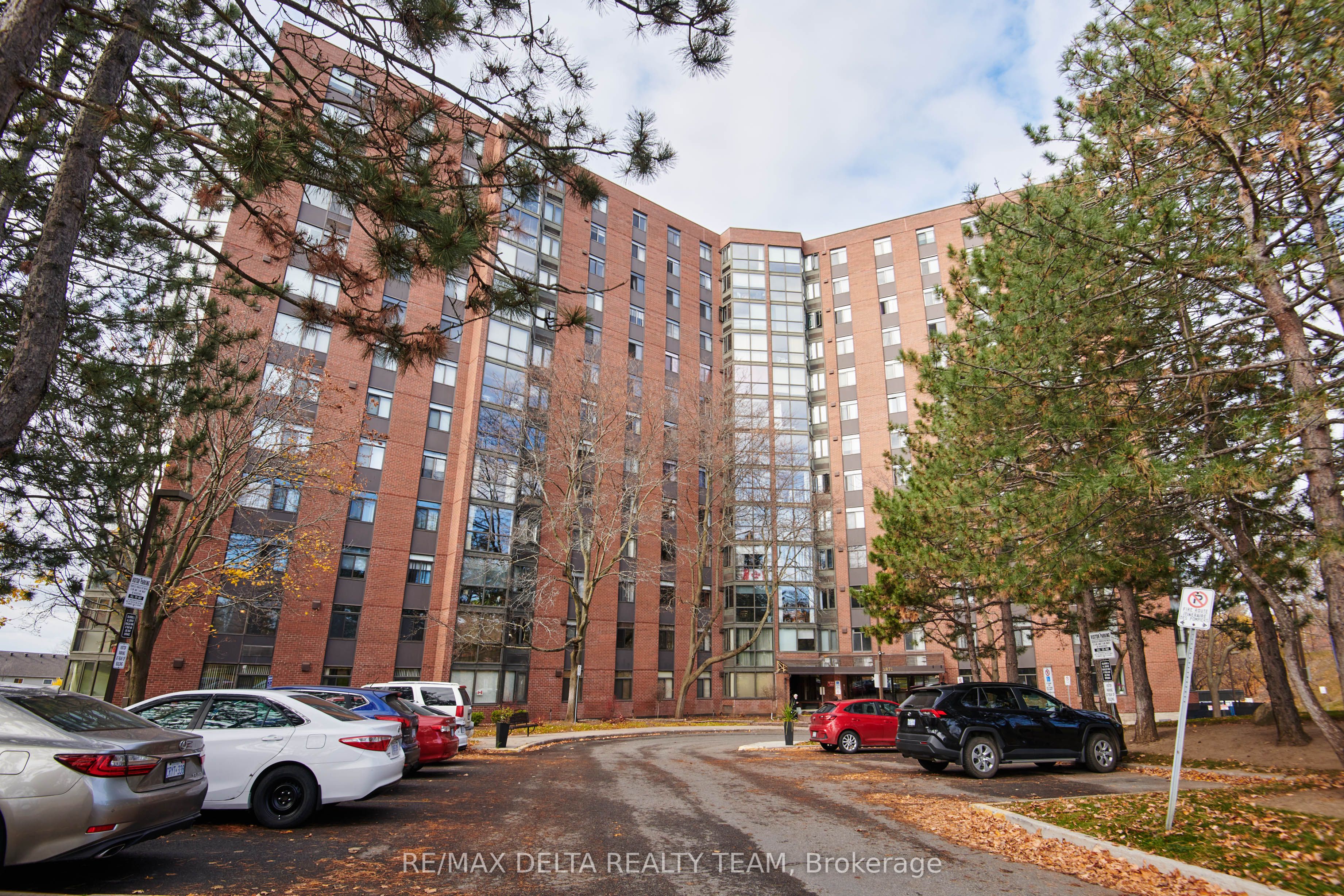 111-2871 Richmond Road, Ottawa, ON, K2B 8M5