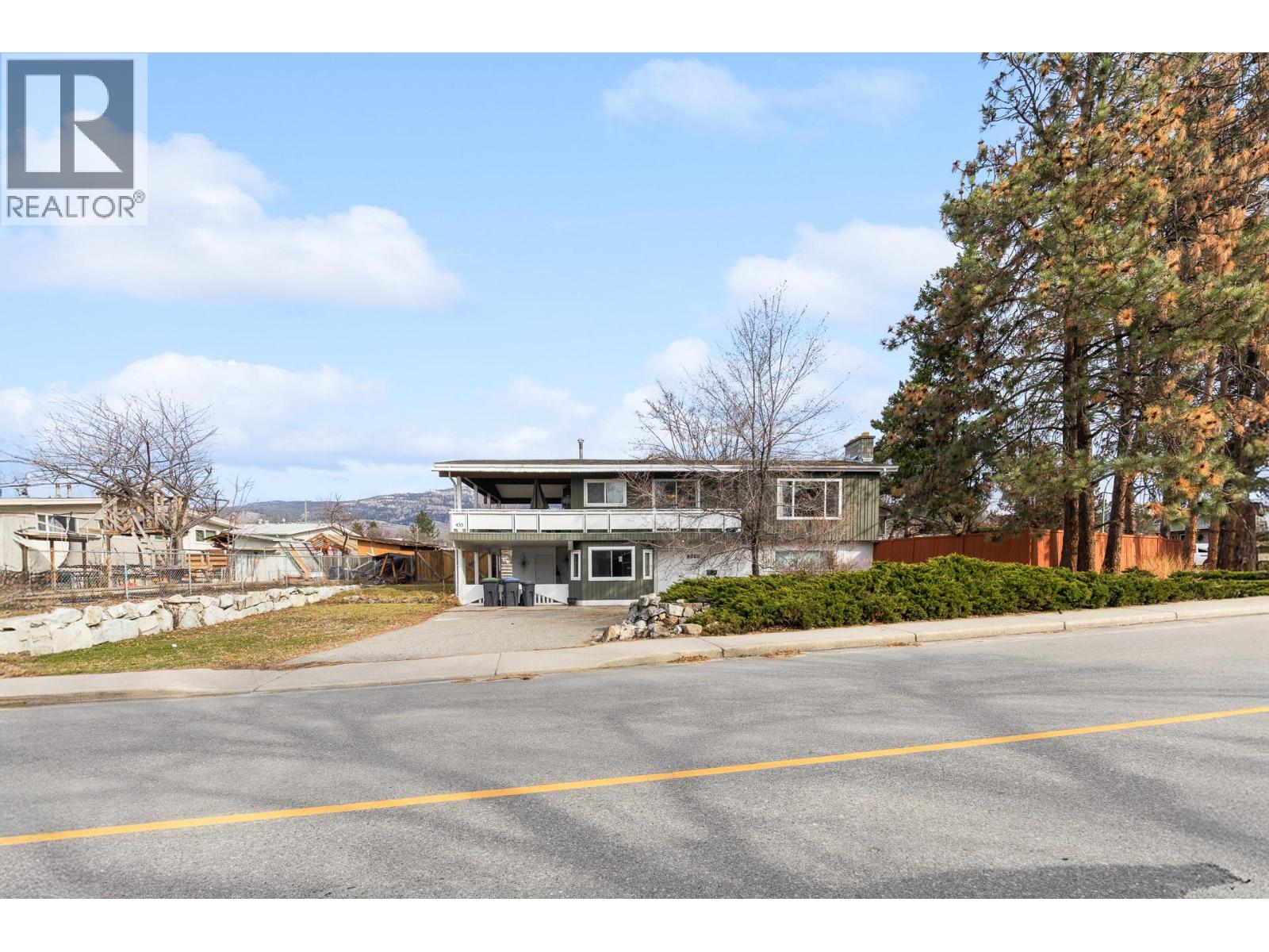 Additional image 3 of 455 Dougall Road South, Kelowna, BC, V1X3J9