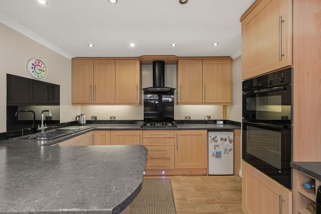 Additional image 13 of 2 bed semi-detached bungalow for saleChester Close, New Inn NP4