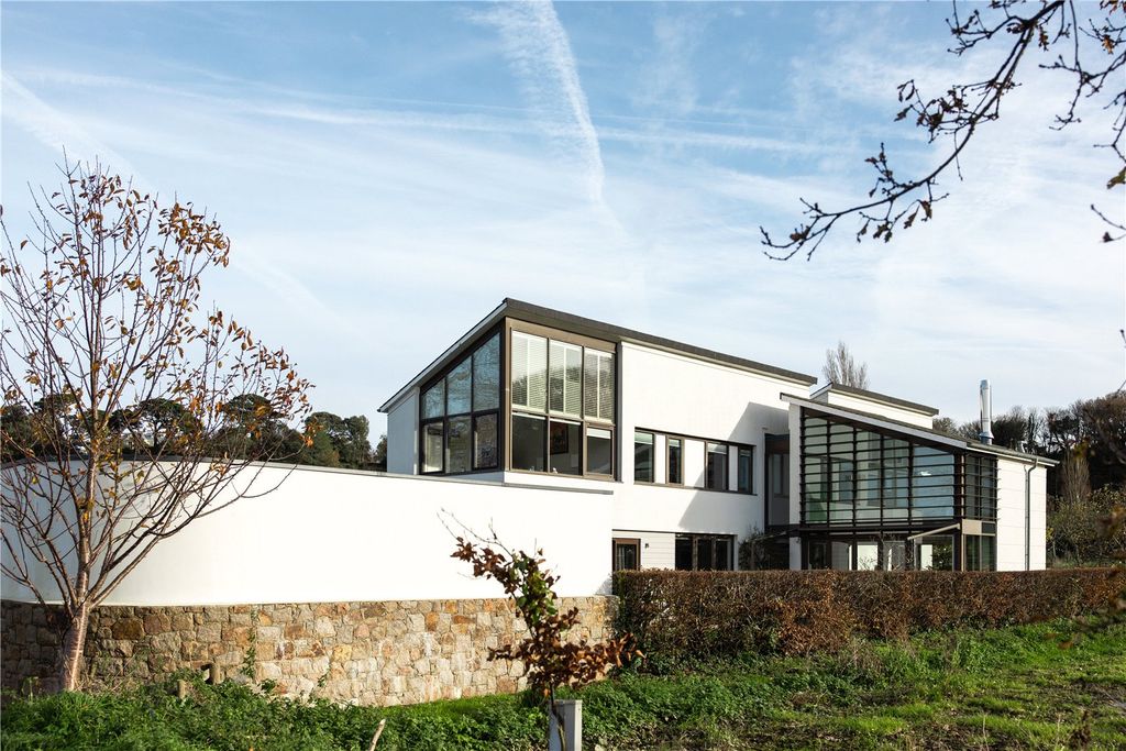 Additional image 2 of 6 bed detached house for saleLa Rue Du Coin, St Clement, Jersey JE2