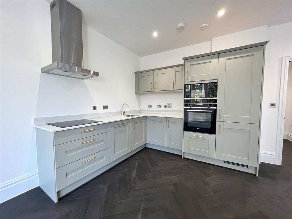 1 bed flat for saleLlys Sophia, Cathedral Road, Pontcanna CF11
