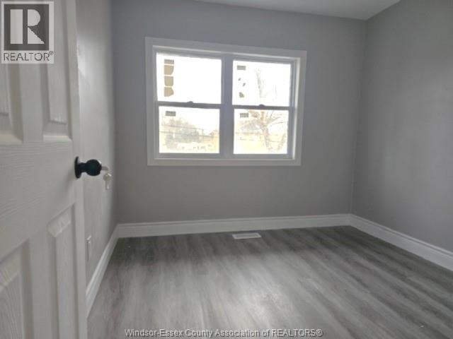 Additional image 5 of 2067 College , Windsor, ON, N9B1M6