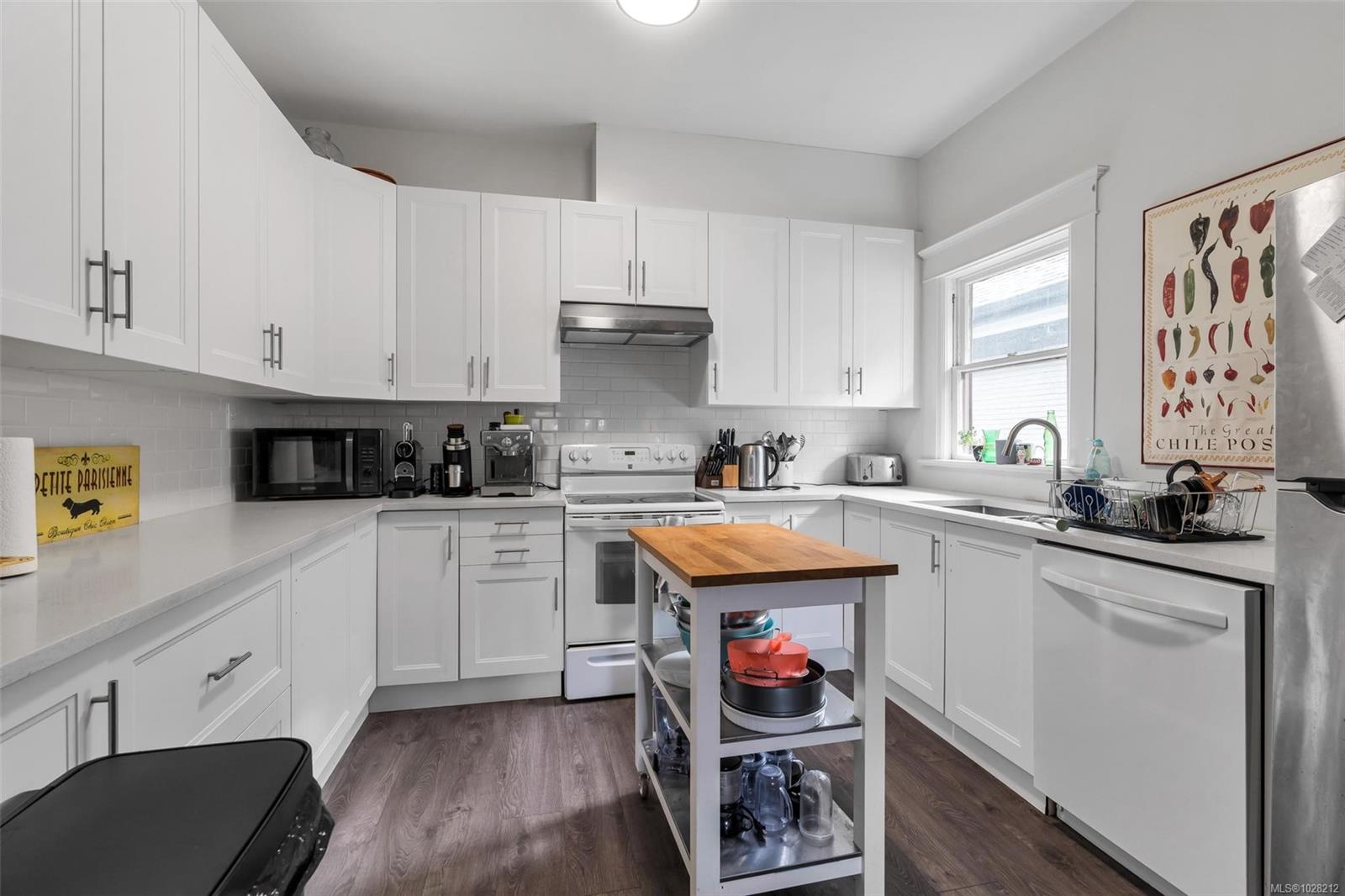 2652 Blackwood Street, Victoria, BC, V8T 3W3 photo 4