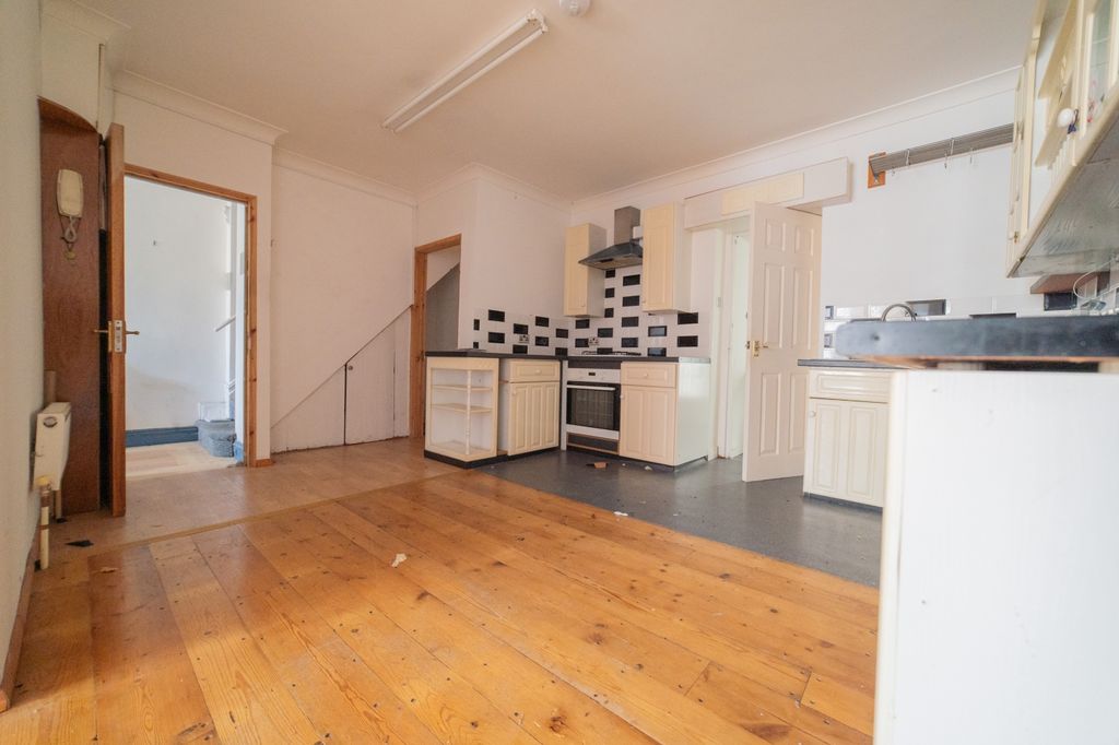 Additional image 5 of 1 bed flat for salePenarth Road, Grangetown CF11