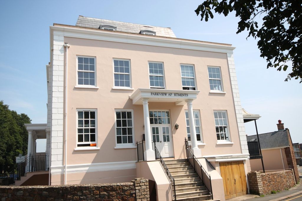 1 bed flat for saleLa Route Du Fort, St Saviour, Jersey JE2